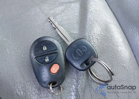 2010 Toyota Highlander Base V6 z USA, uszkodzony, nr VIN 5TDZK3EH6AS021368